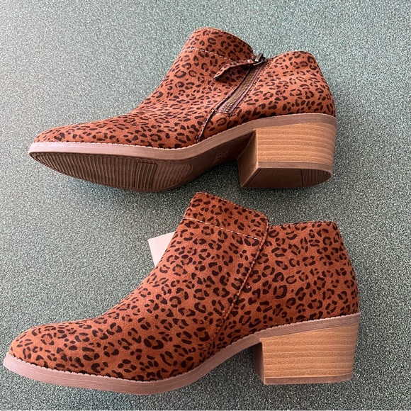 NWT Time and tru leopard print ankle booties Sz. 9 - Picture 5 of 9